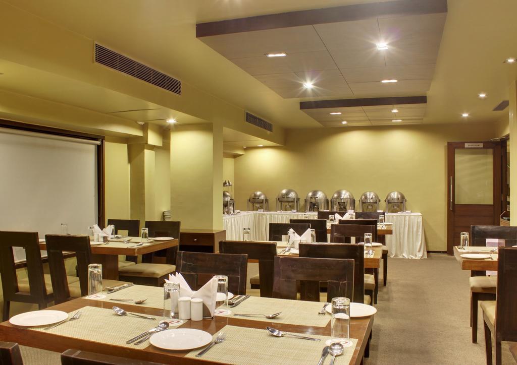 ​Justa Hyderabad Hotell Eksteriør bilde